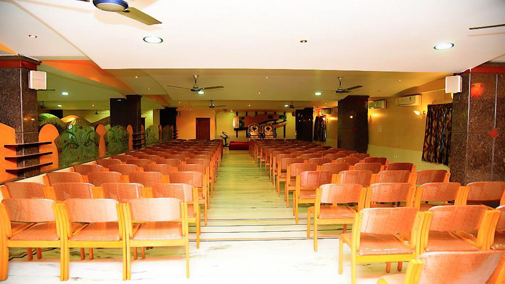 Sindhu Towers Vellore Exterior photo